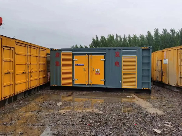 瓮安柴油发电机如何判断干式空气滤清器是否需要更换？