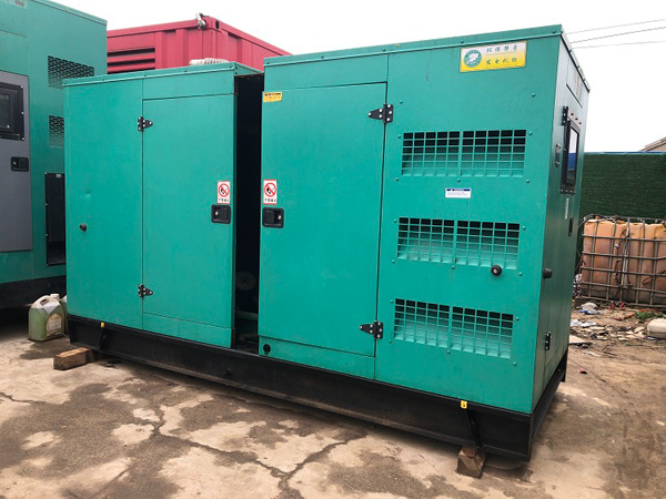 瓮安怎样合理控制磷酸铁锂蓄电池的充放电倍率以延长其使用寿命？