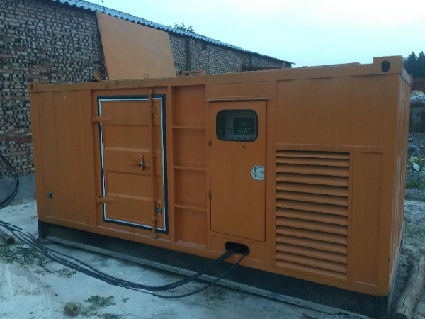 瓮安发电机组长期使用中，电缆线的敷设路径有哪些要求？