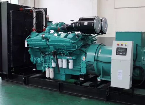 瓮安发电机如何选择合适的除垢剂来清洗水冷式机油散热器？